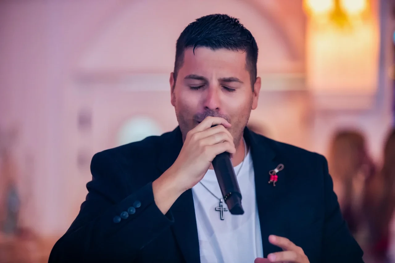 Galerie foto principala