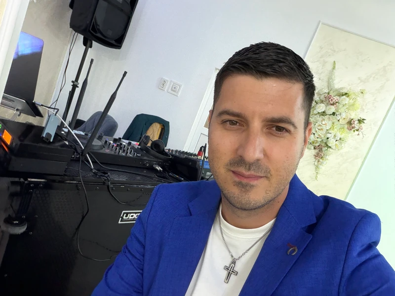 Mix Saint Tropez (Azis) - La ceas vengo (Vali Vijelie) - Vibe bun pentru party