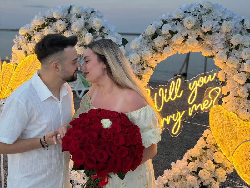 Cerere în căsătorie pe plajă | Un decor de poveste by ERA Decor & ERA Events Constanța