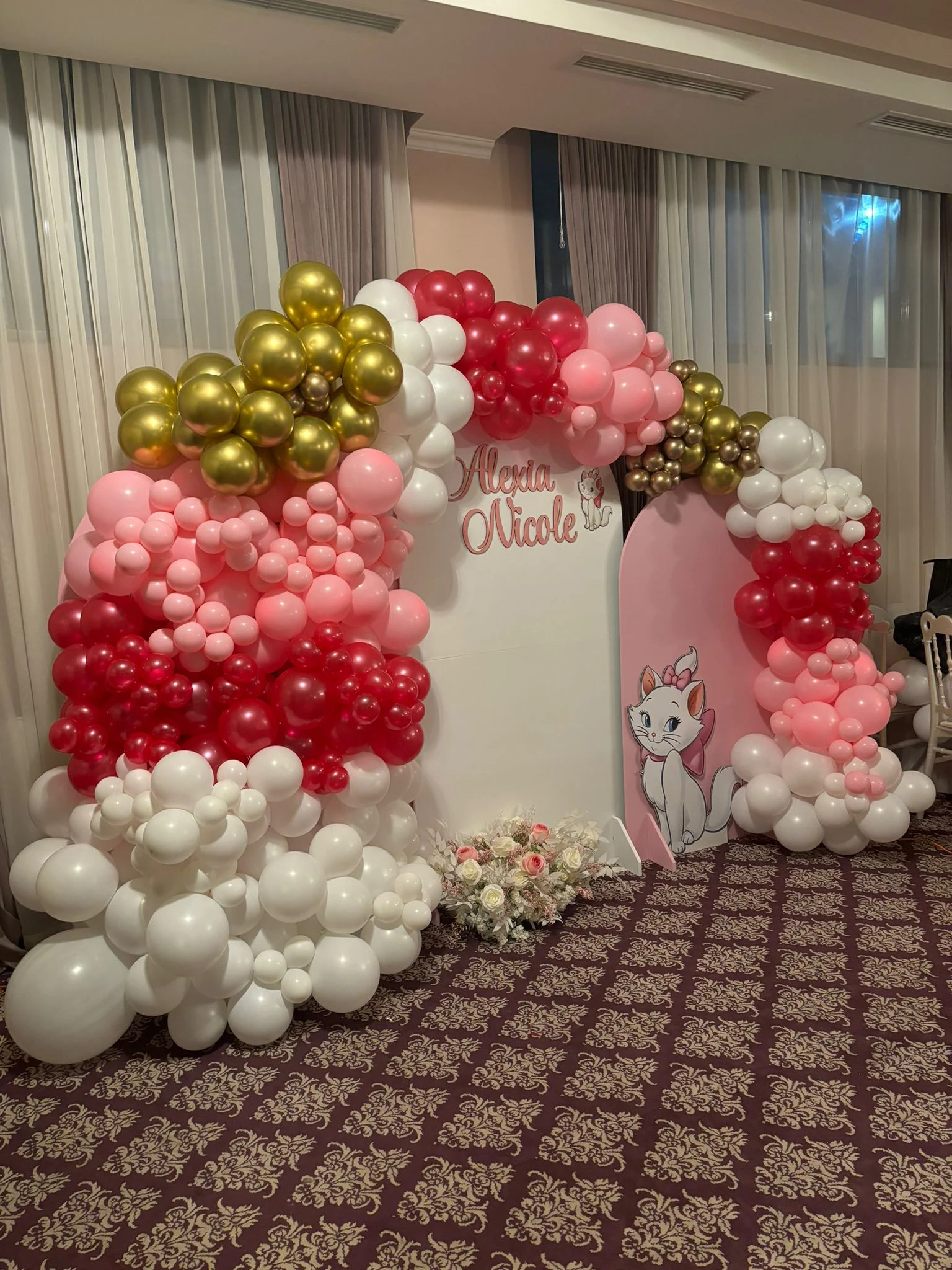 Photocorner baloane pisica Maria